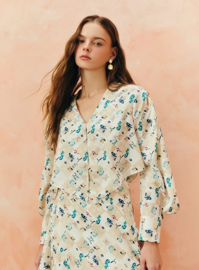 AW25 Metro Azulejo Printed Blouse BL-8250901