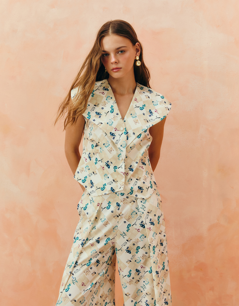 AW25 Metro Azulejo Sleeveless Blouse BL-8250921 - Image 3