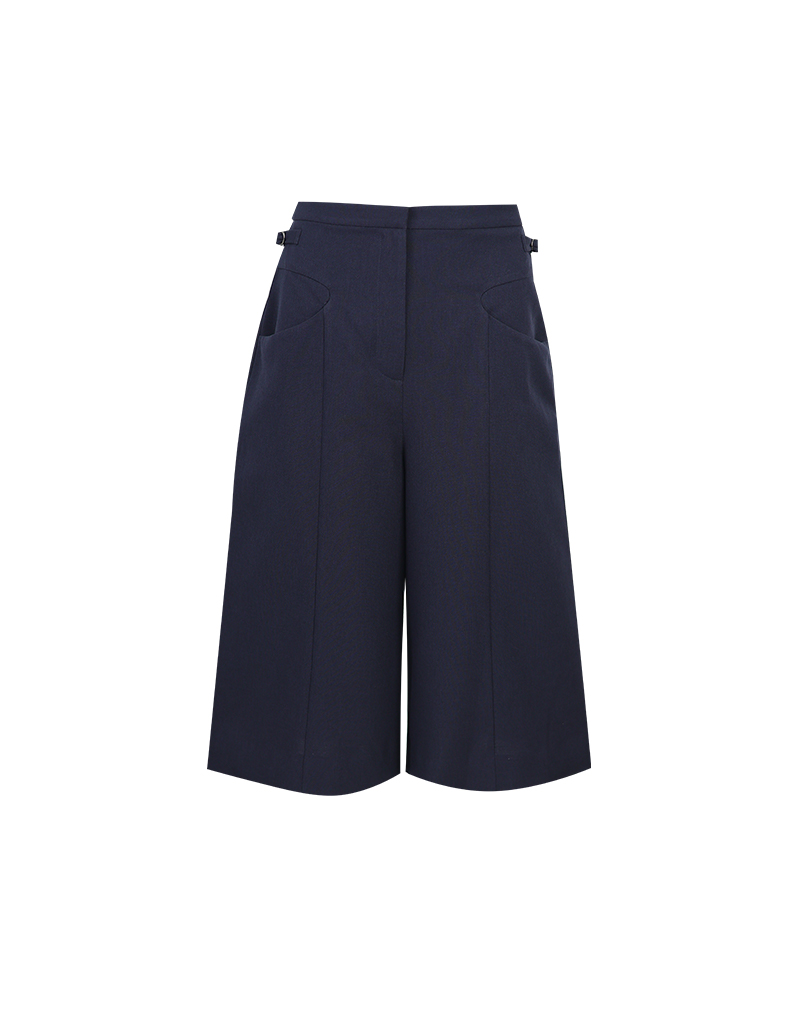 AW25 Bermuda Pants with Curved Pocket Detail PN-8260211